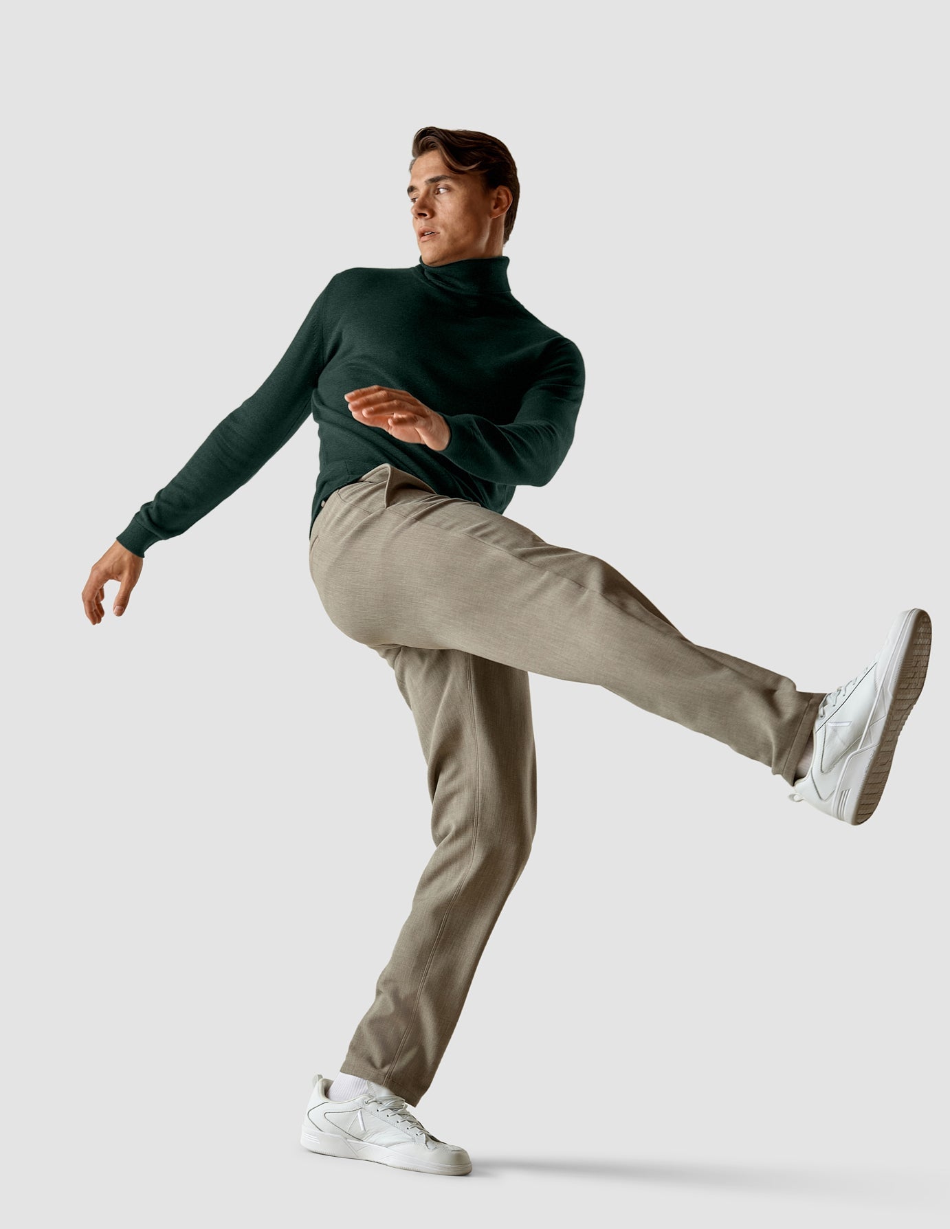 Fine Knit Turtleneck Forest Green Molinaire